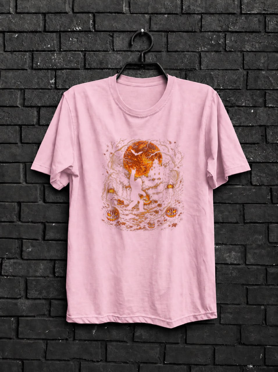 bigfoot_halloween — Light Pink Shirt